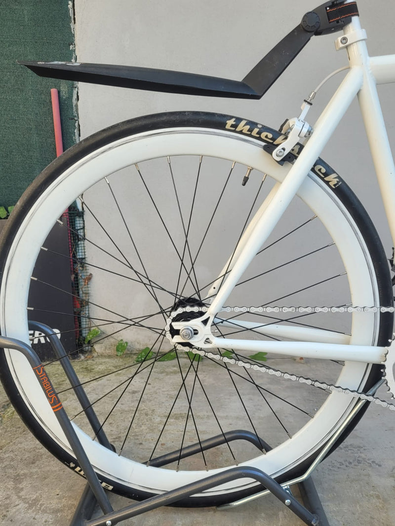 Carica immagine in Galleria Viewer, BONVELO FIXIE BIKE IN ALLUMINIO BIANCO TAGLIA 50 USATO IN CONTO-VENDITA
