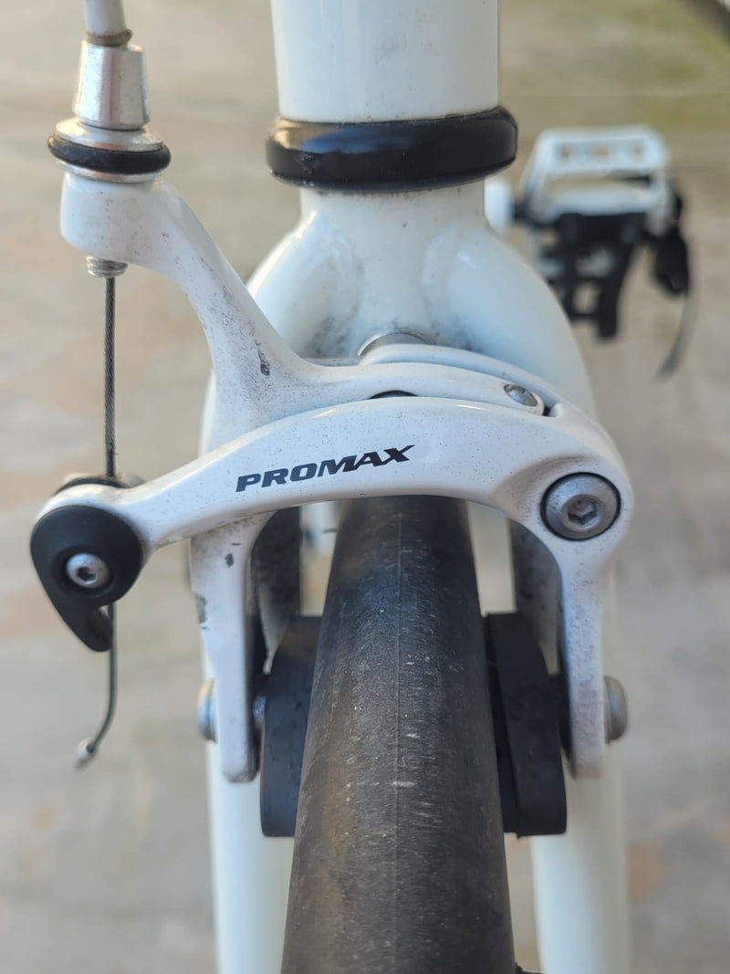 Carica immagine in Galleria Viewer, BONVELO FIXIE BIKE IN ALLUMINIO BIANCO TAGLIA 50 USATO IN CONTO-VENDITA
