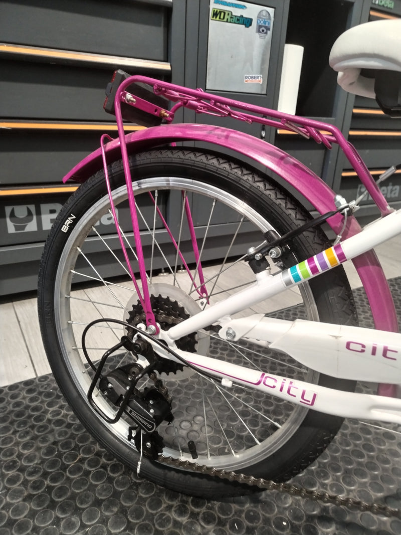 Carica immagine in Galleria Viewer, BICI BIMBA 20" BIANCO-FUXIA 1X6 SPEED USATO REVISIONATO
