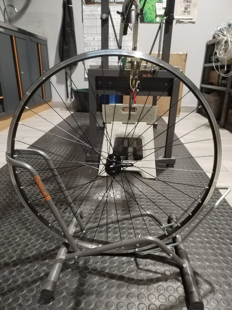 Carica immagine in Galleria Viewer, CINELLI BOOTLEG CERCHIO ANTERIORE 28" ALLUMINIO RIM-BRAKE QUICK RELEASE NERO
