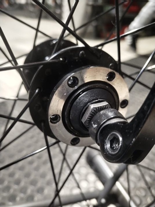 MARIN CERCHIO ANT. ROAD/GRAVEL 700X19C DISK 6 FORI QUICK RELEASE NERO USATO-REVISIONATO