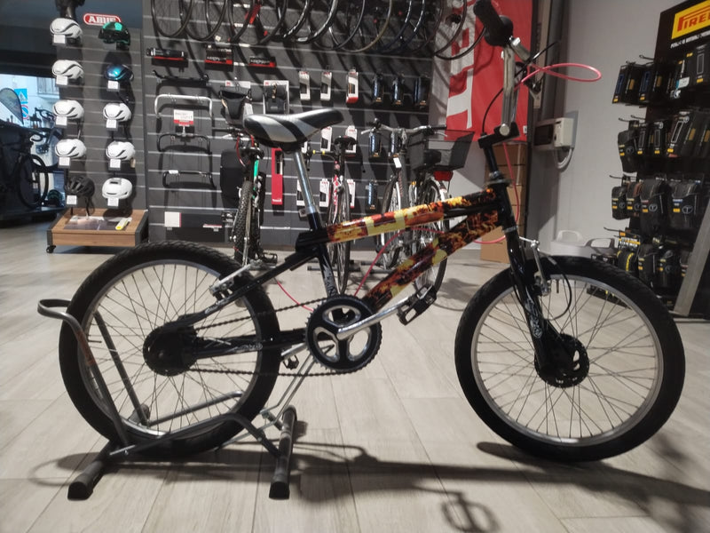 Carica immagine in Galleria Viewer, BMX MAVERICK 20" ACCIAIO NERO USATO-REVISIONATO
