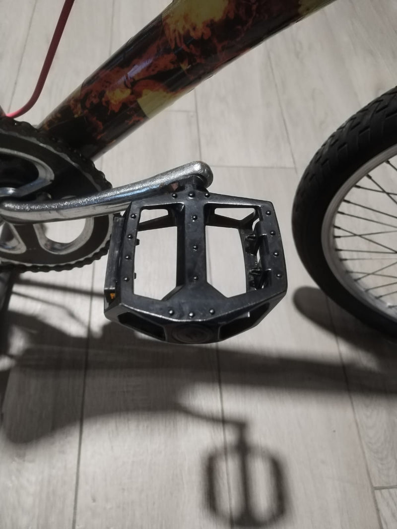 Carica immagine in Galleria Viewer, BMX MAVERICK 20" ACCIAIO NERO USATO-REVISIONATO
